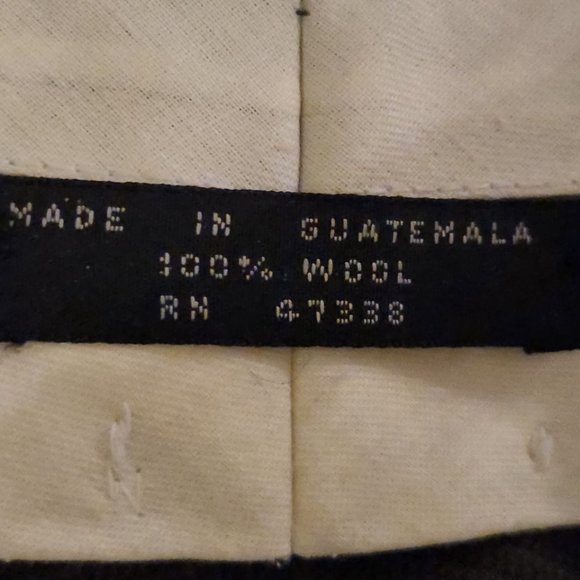 Jones New York Men's Grey Suit - Picture 7 of 7